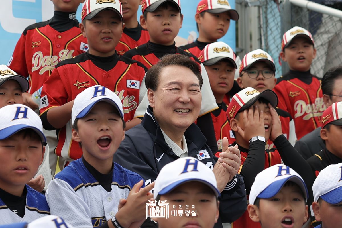 대통령실 초청 전국 유소년 야구·축구 대회 참관 및 격려