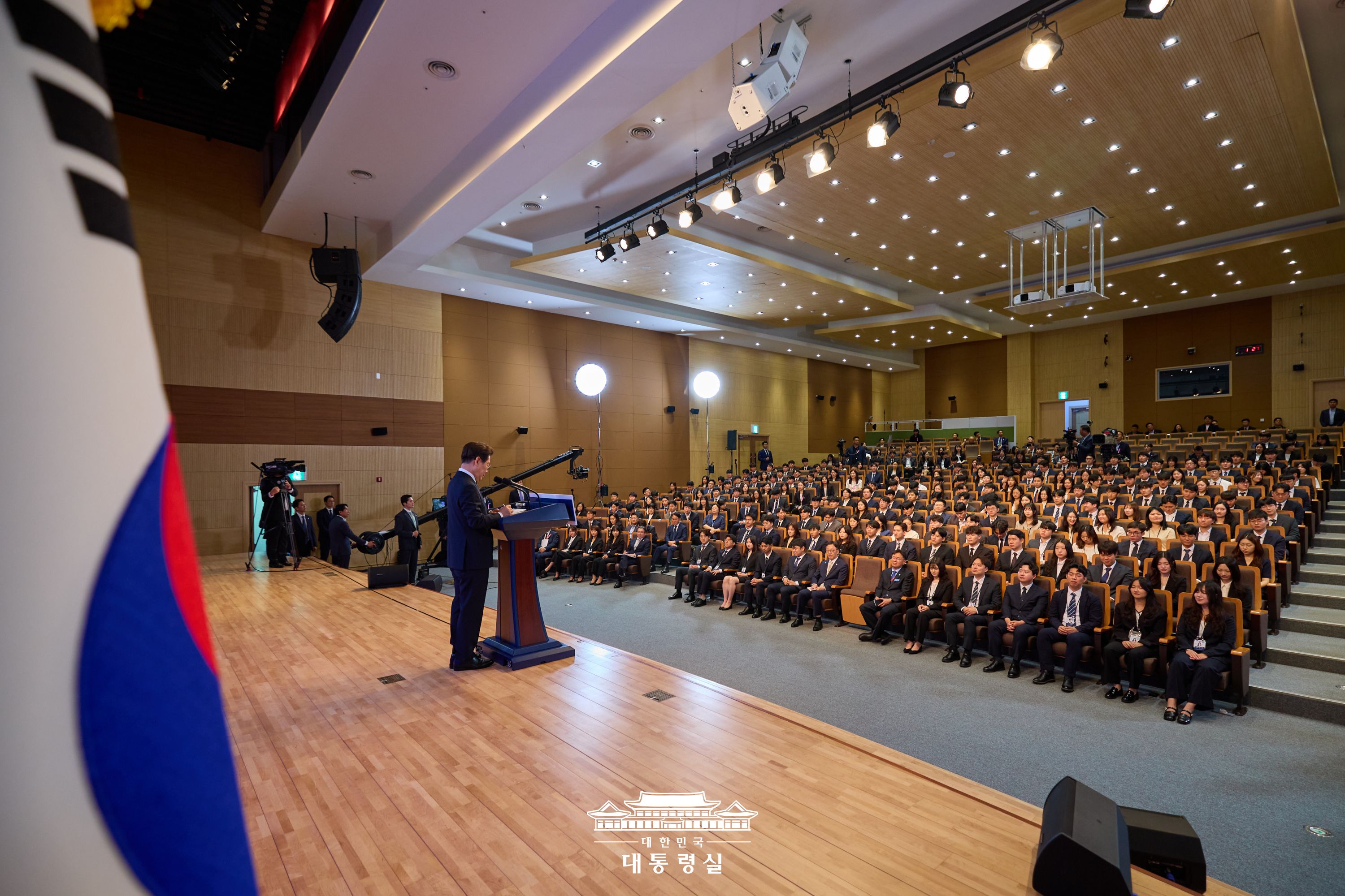 2025년 7월 15일 국민 여러분께 보고드립니다 슬라이드2