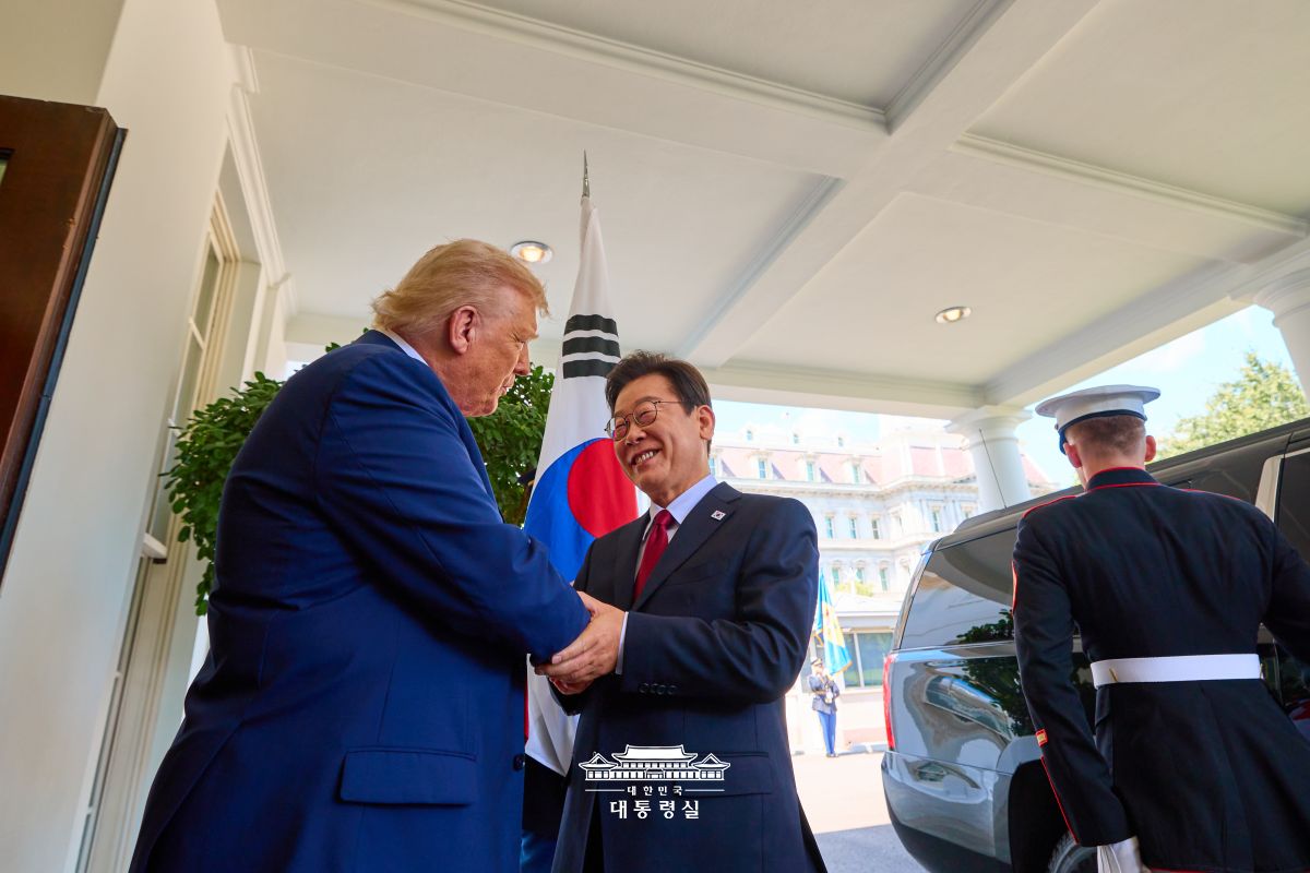 2025년 8월 28일 국민 여러분께 보고드립니다 사진
