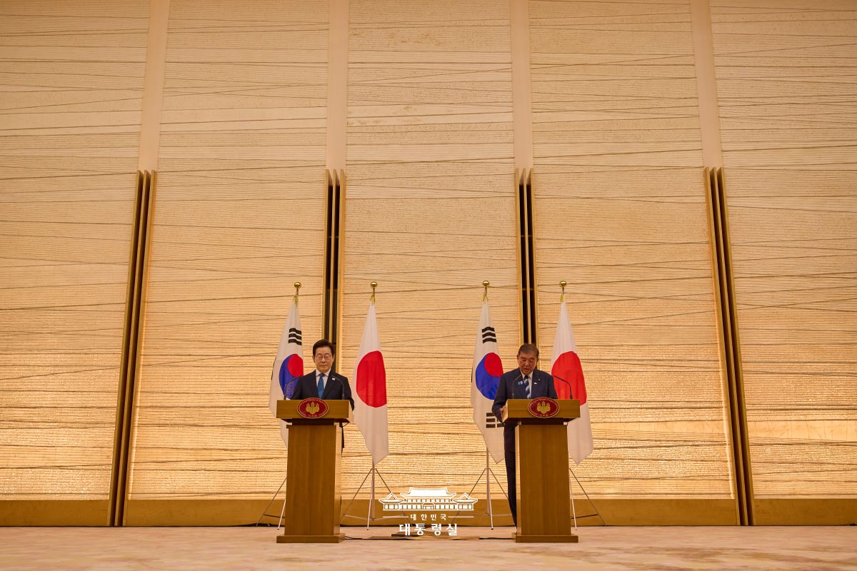 2025년 8월 25일 국민 여러분께 보고드립니다 사진