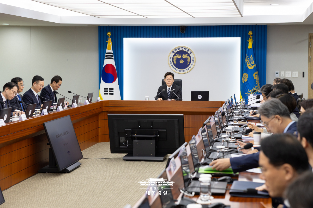 제14회 대통령 주재 수석·보좌관 회의 사진
