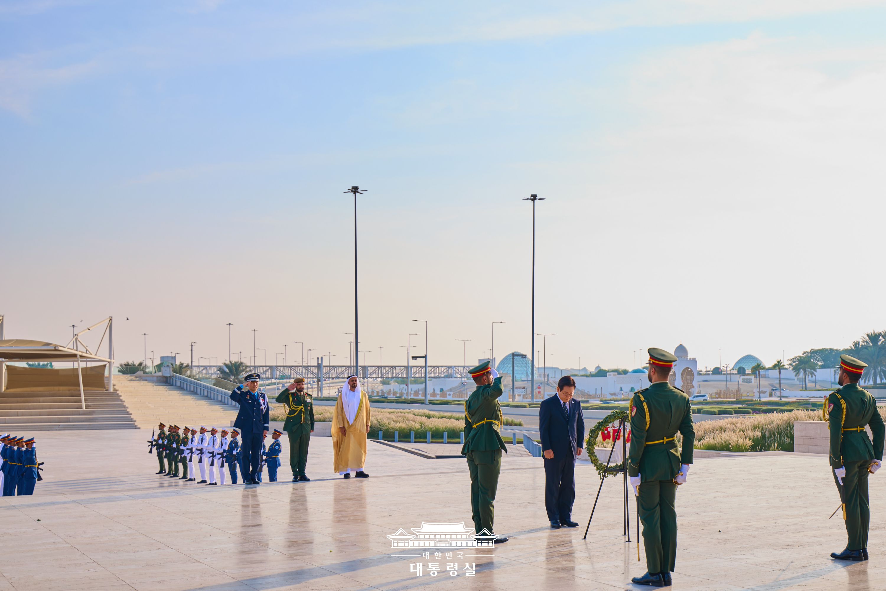 UAE 국빈방문, 국민 여러분께 보고드립니다 슬라이드4