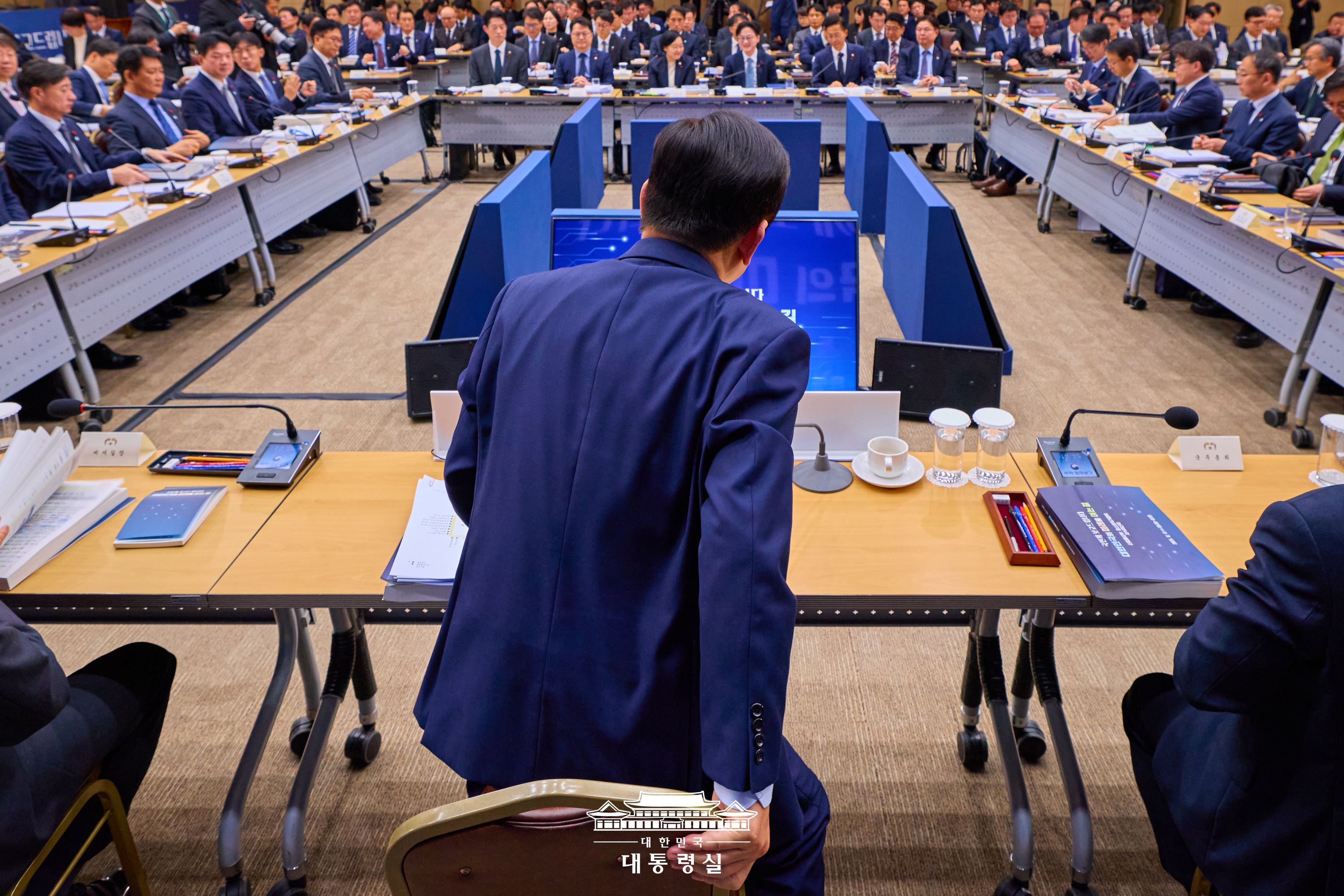 2025년 12월 17일 이재명의 오늘 슬라이드1