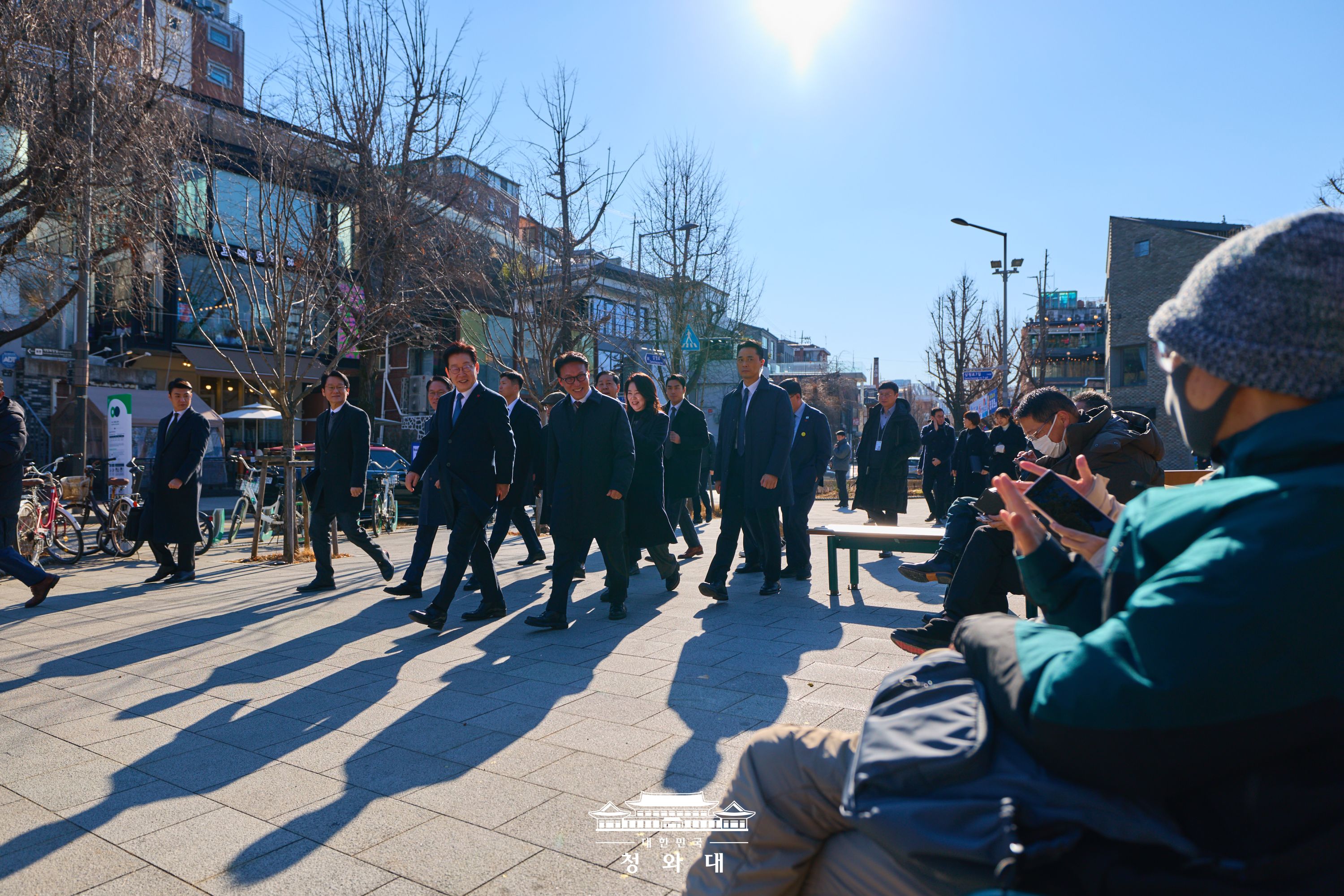 2025년 12월 31일 국민 여러분께 보고드립니다 슬라이드5