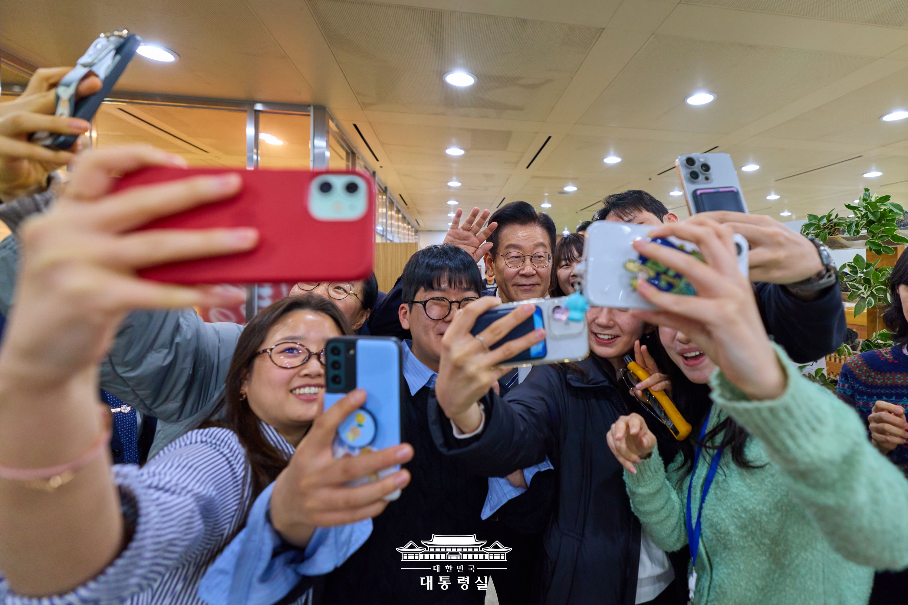 2025년 12월 19일 이재명의 오늘 슬라이드5