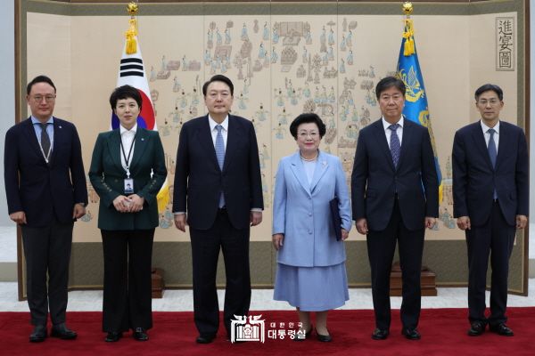 국가교육위원회 위원장(이배용) 임명장 수여식